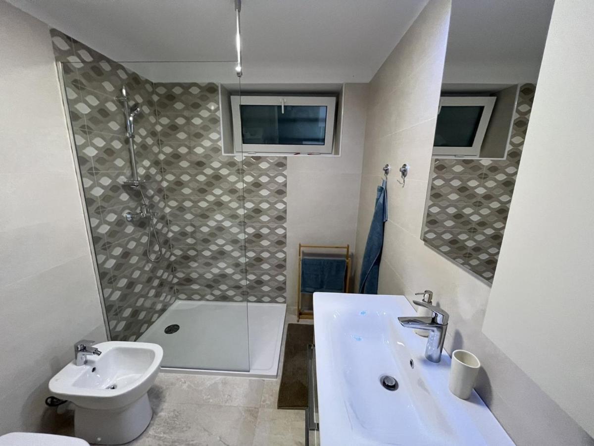 Apartment Hermes Laurana Esterno foto