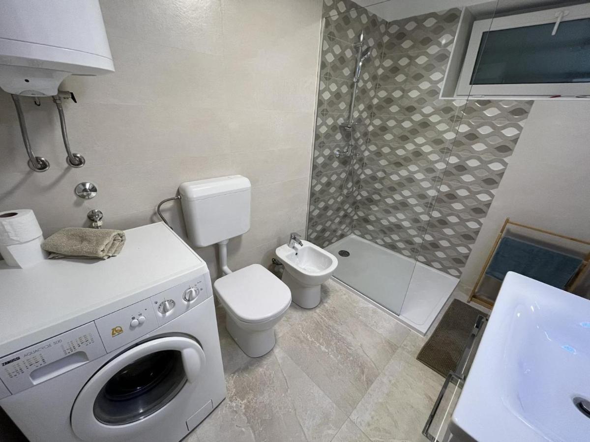 Apartment Hermes Laurana Esterno foto
